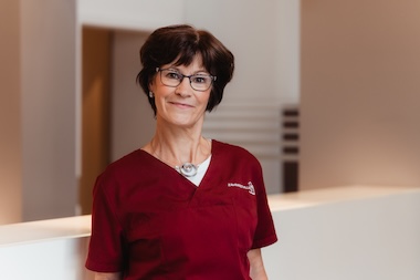 2024-08-23-Zahnarztvilla-Praxisfotografie-offenblende-JAH-0024